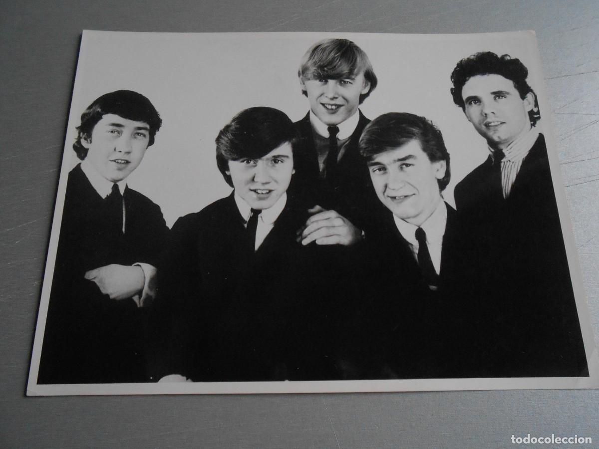 Fotos de Cantantes: Foto de - The EASY BEATS -, de 24 x 18 cm.