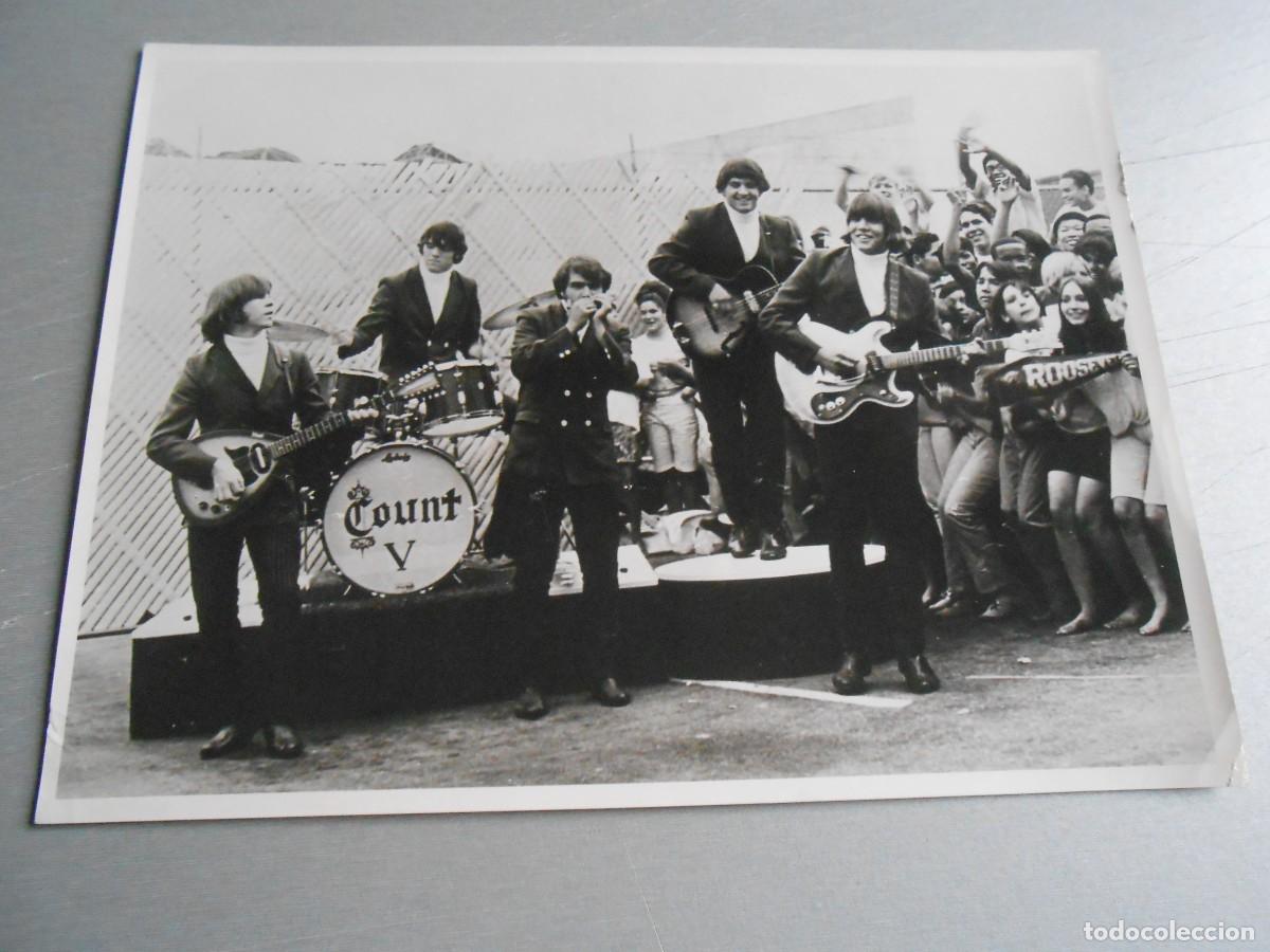 Fotos de Cantantes: Foto de - COUNT FIVE -, de 24 x 18 cm.