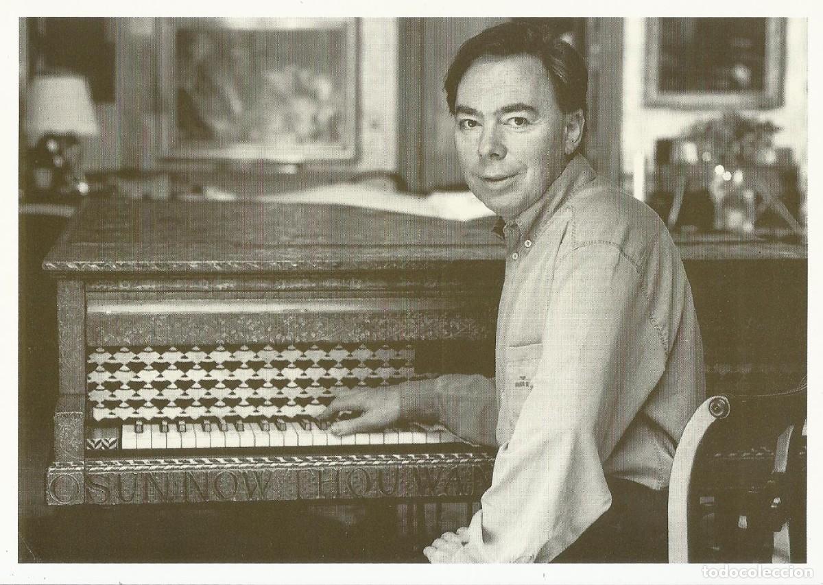 Fotos de Cantantes: Andrew Lloyd Webber. Fotograf&iacute;a en papel. Compositor y empresario ingl&eacute;s. 12,5x18 cm. Con piano.