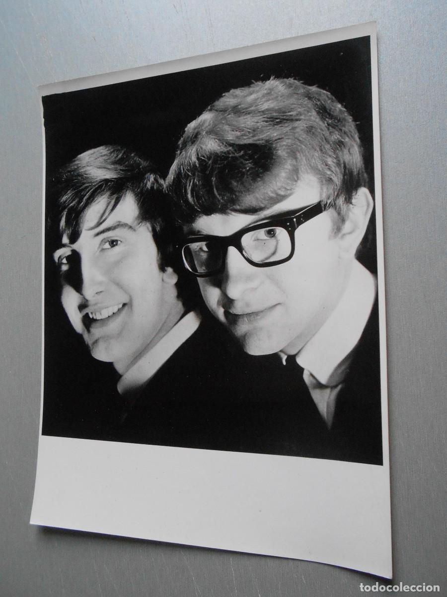 Fotos de Cantantes: Foto de - PETER and GORDON -, de 18 x 24 cm.