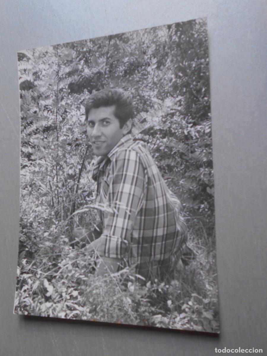 Fotos de Cantantes: Foto de - GEORGIE DANN -, de 13 x 17,5 cm.