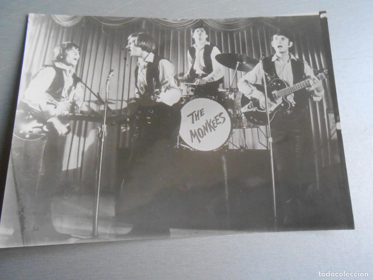 Fotos de Cantantes: Foto de - THE MONKEES -, de 18 x 13 cm.