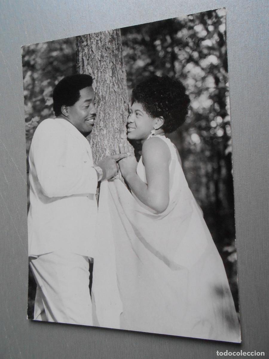 Fotos de Cantantes: Foto de - PEGGY SCOTT y JO JO BENSON -, de 13 x 18 cm.