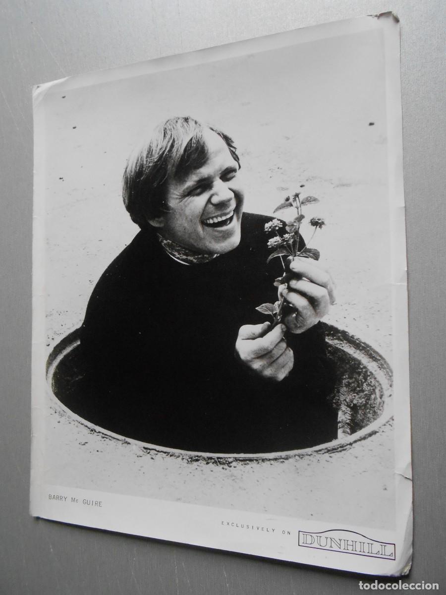 Fotos de Cantantes: Foto de - BARRY Mc GUIRE -, de 20,5 x 25,5 cm.