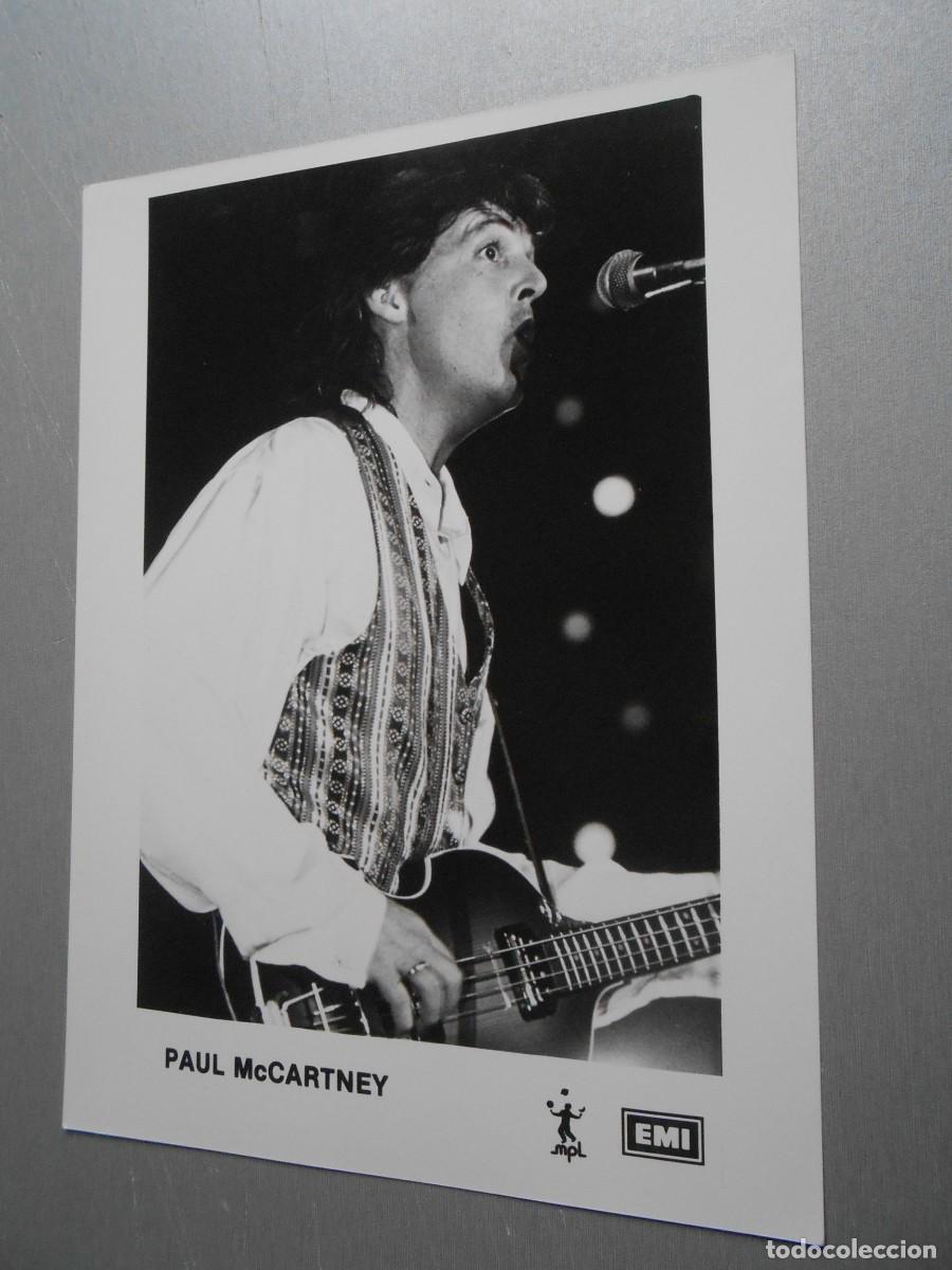 Fotos de Cantantes: Foto de - PAUL Mc CARTNEY -, de 17,5 x 23,5 cm.
