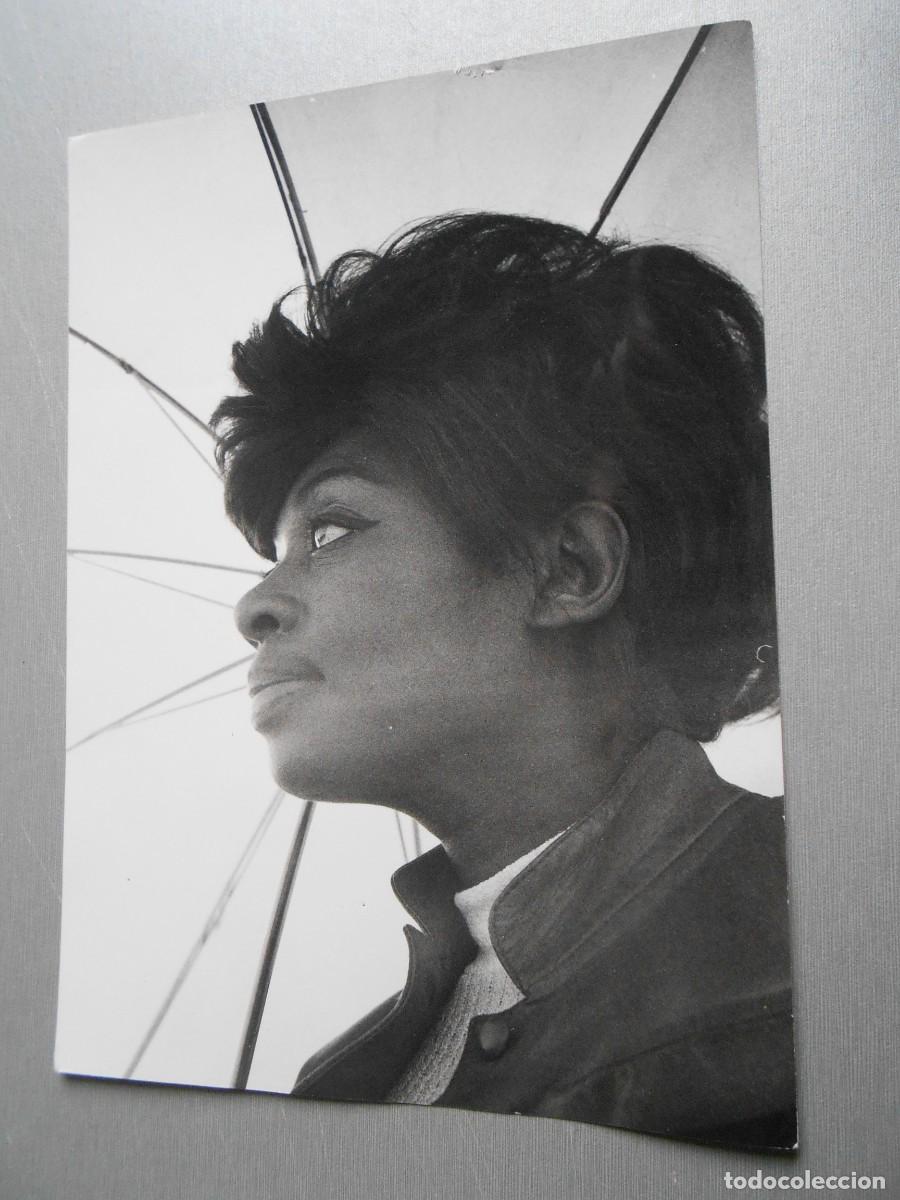 Fotos de Cantantes: Foto de - Donna HIGHTOWER -, de 13 x 18 cm.