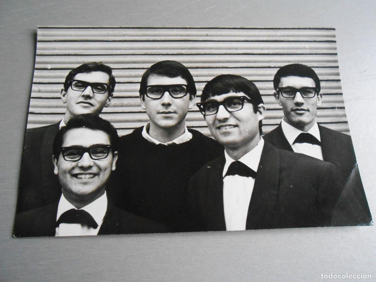 Fotos de Cantantes: Foto de - Los BRISKS -, de 18 x 11,5 cm.
