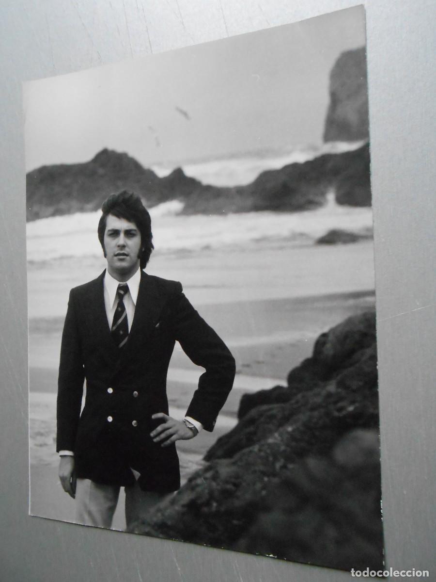 Fotos de Cantantes: FOTO de - TONY LANDA - de 18 x 24 cms.