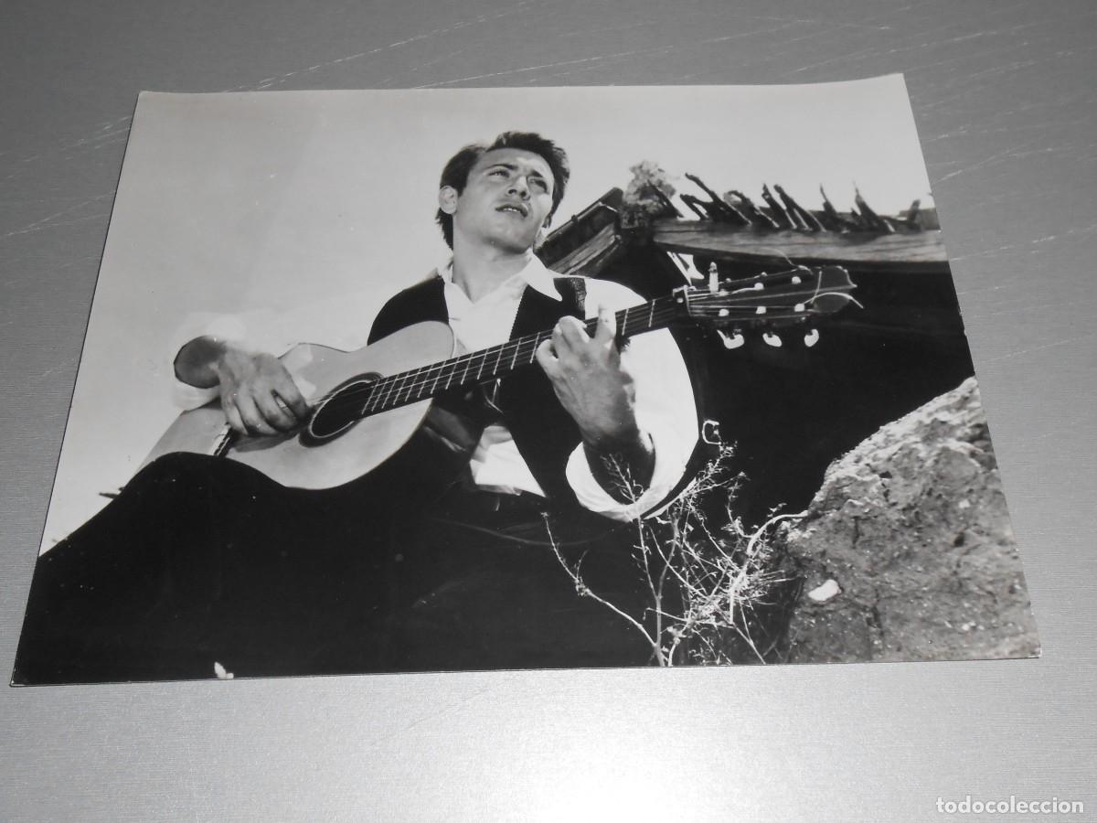 Fotos de Cantantes: FOTO de - NINO SANCHEZ - de 24 x 18 cms.