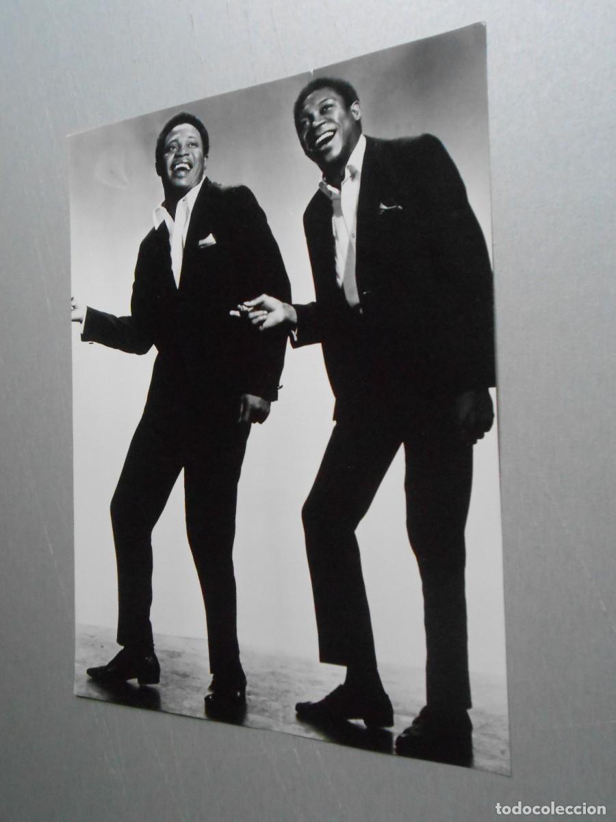 Fotos de Cantantes: FOTO de - SAM & DAVE - de 18 x 24 cms.