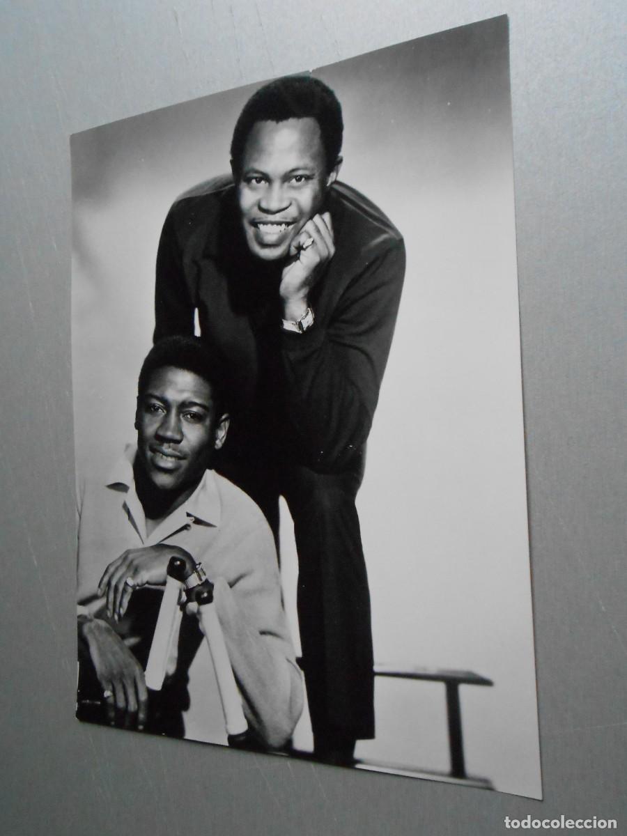 Fotos de Cantantes: FOTO de - SAM & DAVE - de 18 x 24 cms.