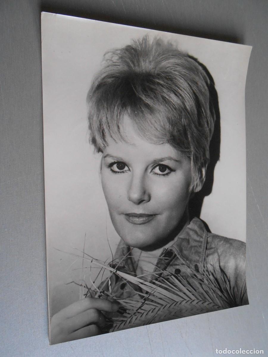 Fotos de Cantantes: FOTO de - PETULA CLARK - de 18 x 24 cms.