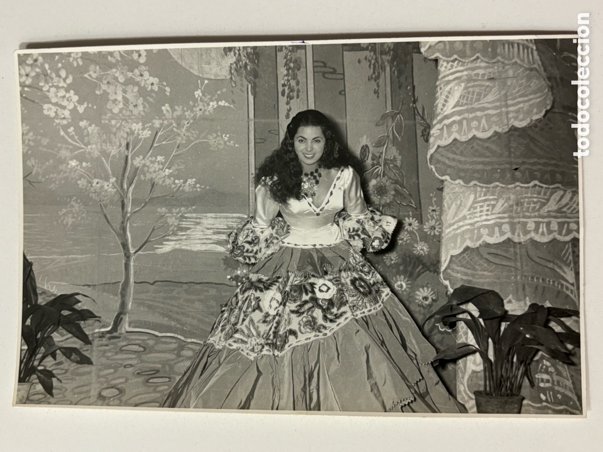 Fotos de Cantantes: Foto original de vedette foto P&eacute;rez aparisi valencia