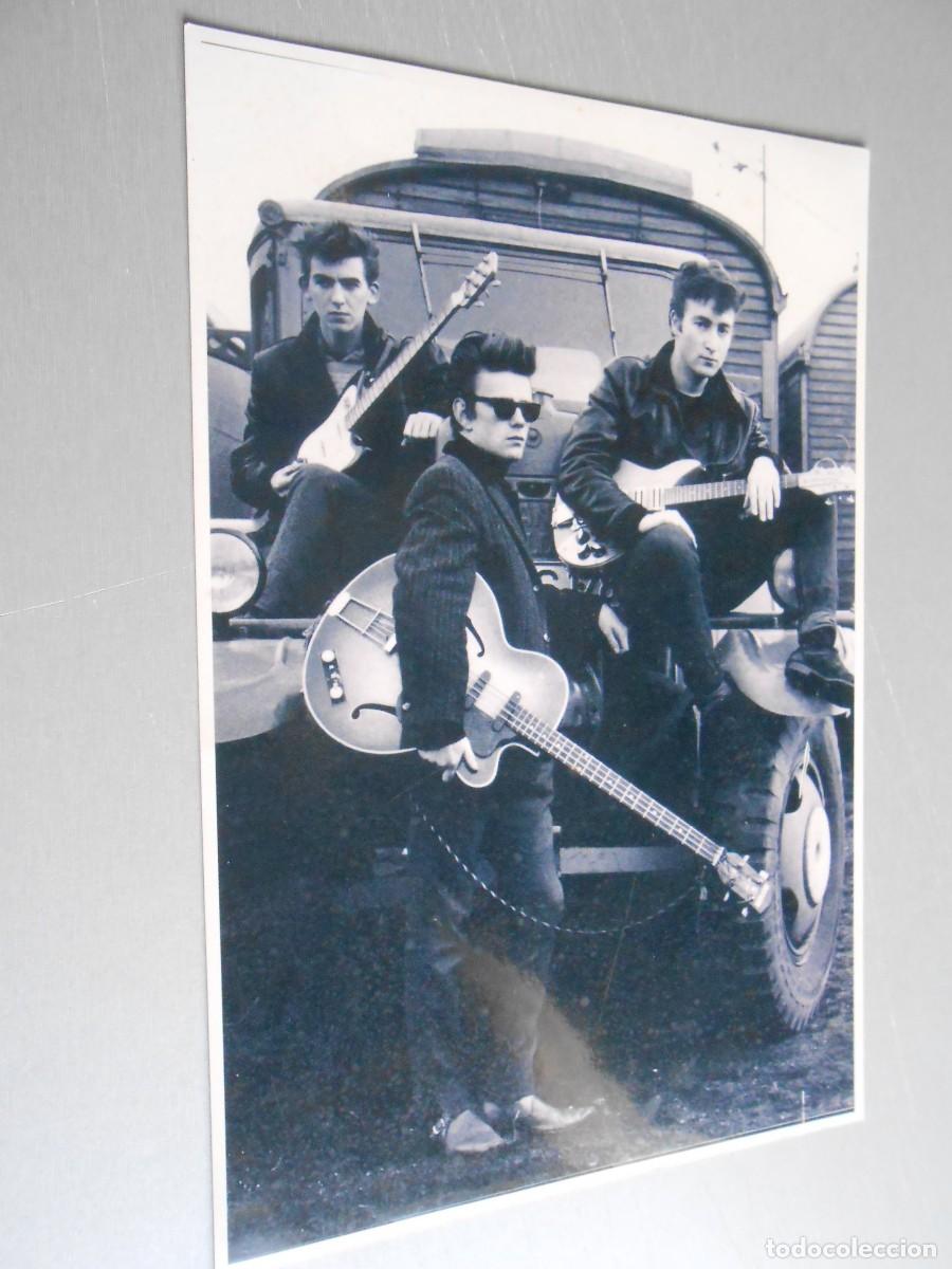 Fotos de Cantantes: FOTO de - George HARRISON - John LENNON y Otro - de 20,5 x 30,5 cms.