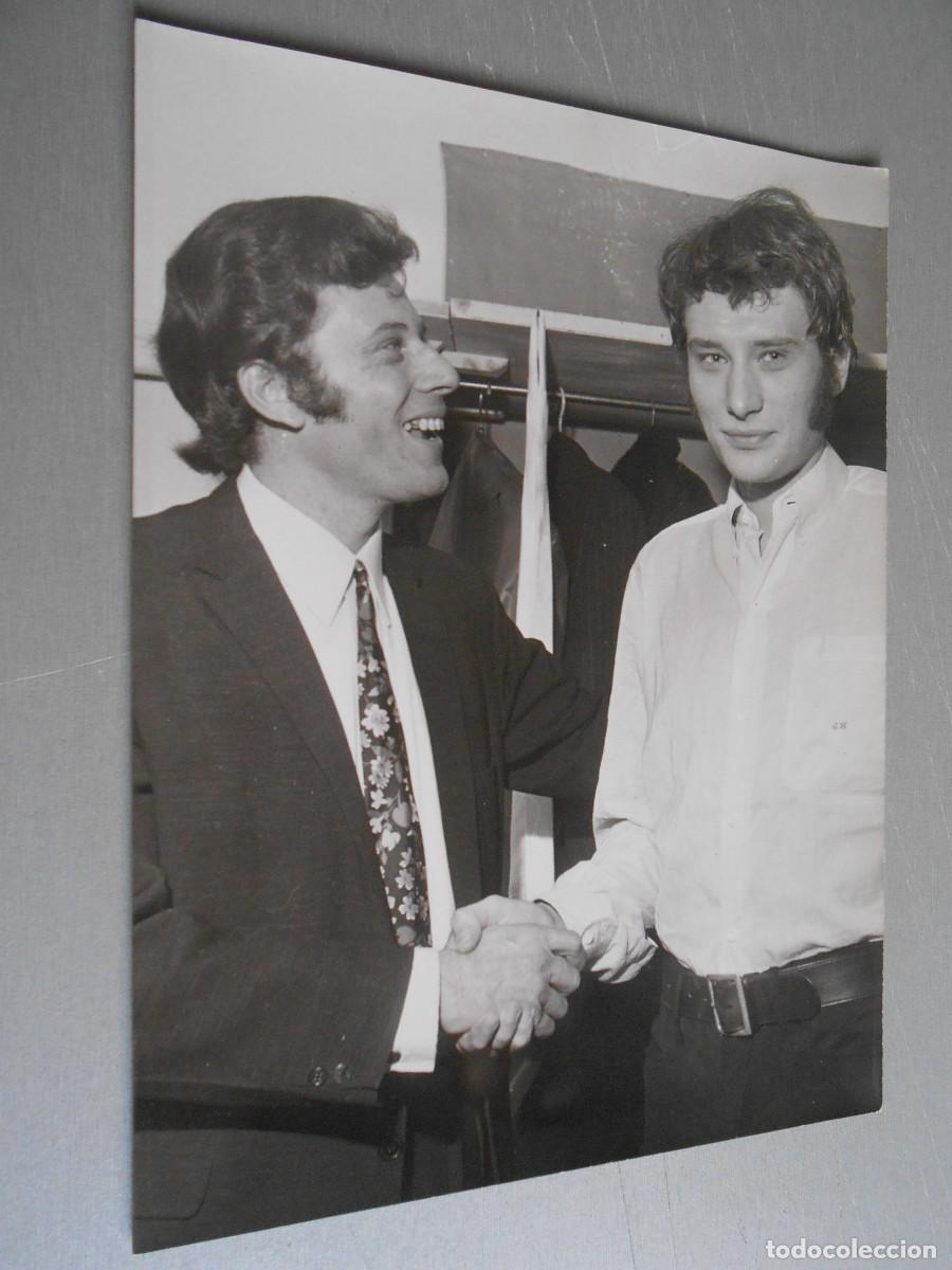 Fotos de Cantantes: FOTO de - Johnny HALLYDAY - de 18 x 24 cms.