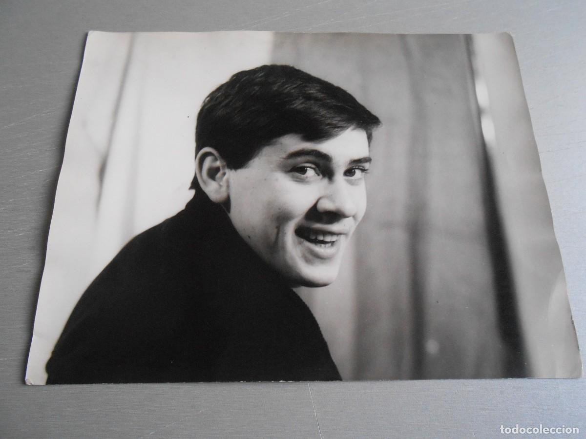 Fotos de Cantantes: FOTO de - GIANNI MORANDI - de 27 x 21 cms.