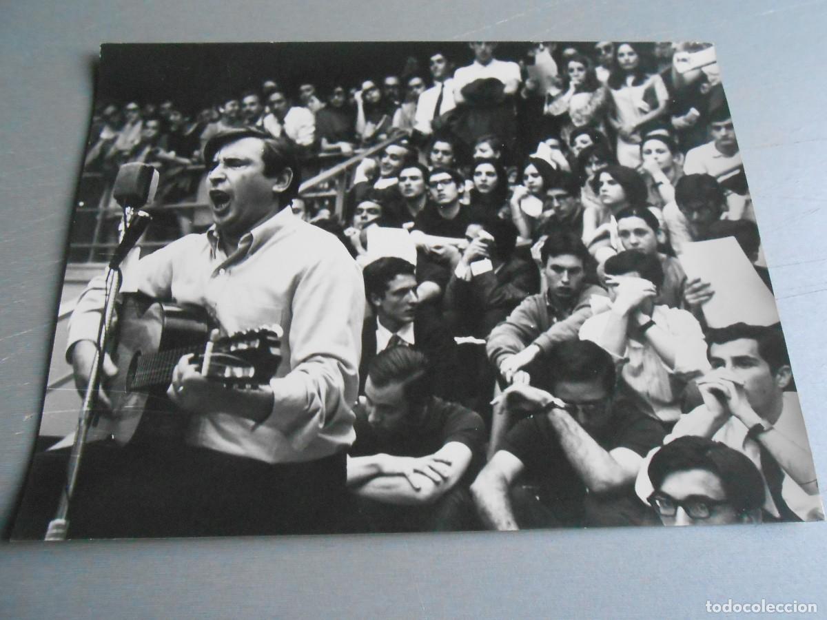 Fotos de Cantantes: FOTO de - RAIMON - de 24 x 18 cms.