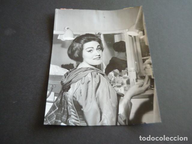 Fotos de Cantantes: JOAN SUTHERLAND SOPRANO ANTIGUA FOTOGRAFIA ORIGINAL 15 X 20 CM