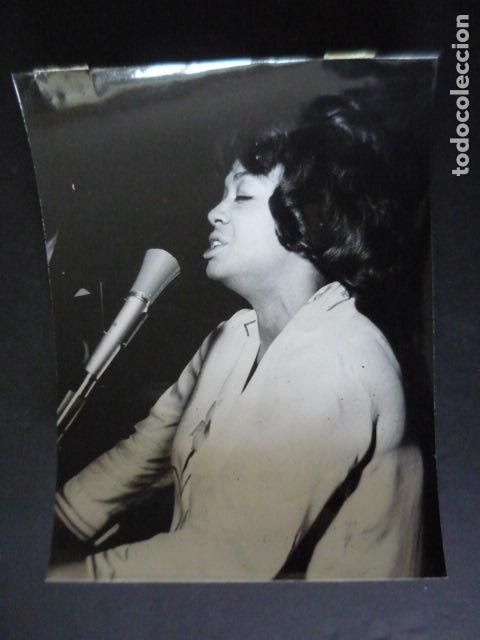Photos of Singers: HAZEL SCOTT CANTANTE JAZZ ANTIGUA FOTOGRAFIA ORIGINAL 18 X 24 CM