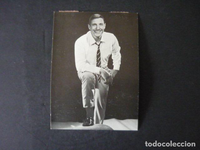 Fotos von Musikern: RAUL DE LA FUENTE CANTANTE ANTIGUA TARJETA 10 X 15 CM