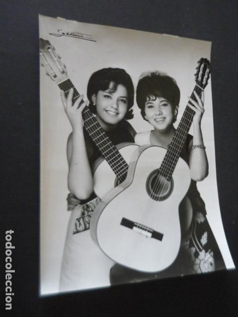 Photos of Singers: BLANCHE Y MERSI CONJUNTO MUSICAL ANTIGUA FOTOGRAFIA ORIGINAL 18 X 24 CM