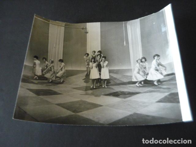 Foto di Cantanti: LES DJINNS CONJUNTO MUSICAL ANTIGUA FOTOGRAFIA ORIGINAL 18 X 24 CM