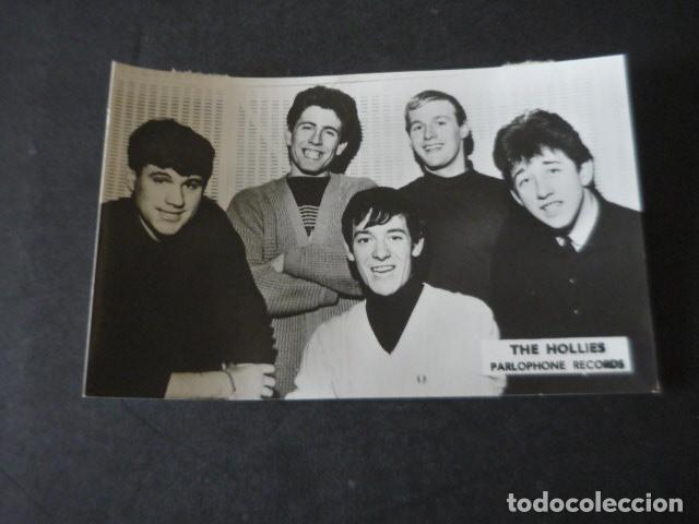 Photos of Singers: THE HOLLIES CONJUNTO MUSICAL ANTIGUA FOTOGRAFIA ORIGINAL 14 X 9 CM