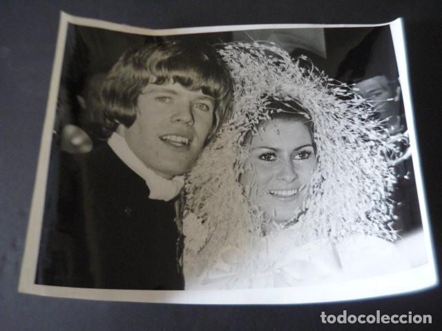 Photos of Singers: HERMANS HERMITS CONJUNTO MUSICAL ANTIGUA FOTOGRAFIA ORIGINAL 20.5 X 25.5 CM
