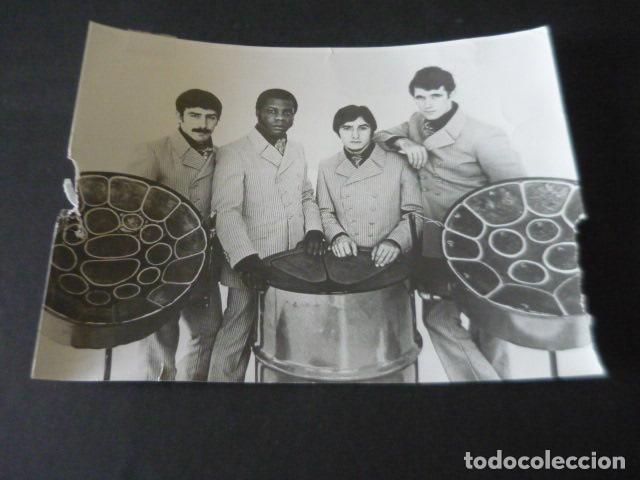 Photos of Singers: SHANGO CONJUNTO MUSICAL ANTIGUA FOTOGRAFIA ORIGINAL 18 X 24 CM