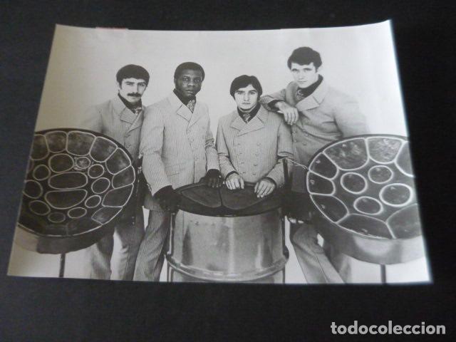Photos of Singers: SHANGO CONJUNTO MUSICAL ANTIGUA FOTOGRAFIA ORIGINAL 18 X 24 CM