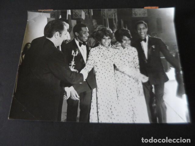 Fotos de Cantores: LOS CUATRO MONEDAS CONJUNTO MUSICAL ANTIGUA FOTOGRAFIA ORIGINAL 18 X 24 CM