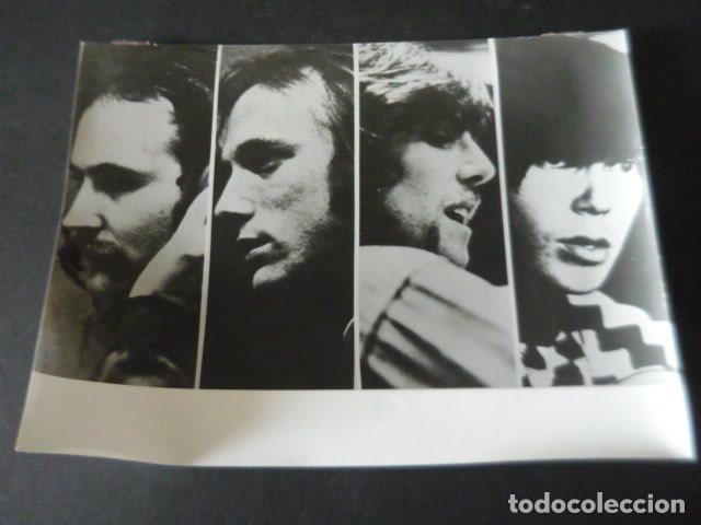 Photos of Singers: CROSBY STILLS NASH & YOUNG CONJUNTO MUSICAL ANTIGUA FOTOGRAFIA ORIGINAL 18 X 24 CM