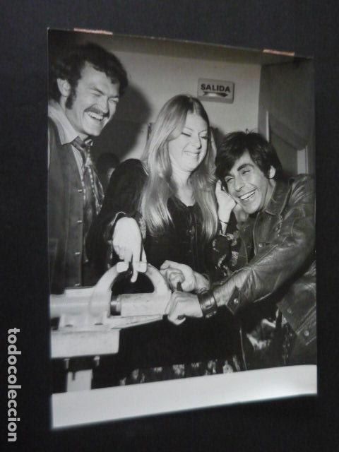 Photos of Singers: THE GROOP CONJUNTO MUSICAL ANTIGUA FOTOGRAFIA ORIGINAL 18 X 24 CM