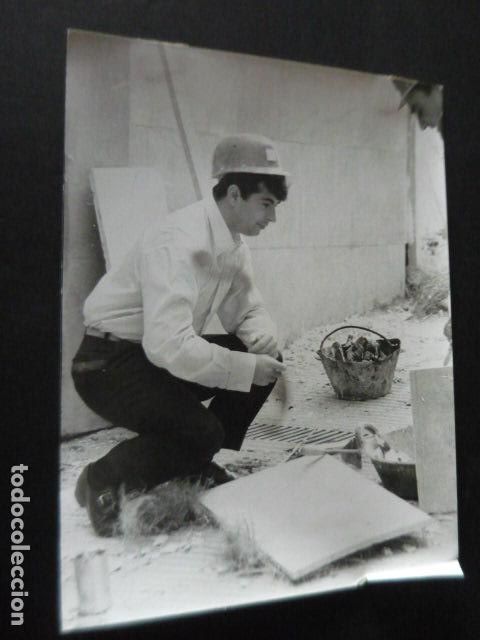 Photos of Singers: RAFA CANTANTE ANTIGUA FOTOGRAFIA ORIGINAL 18 X 24 CM