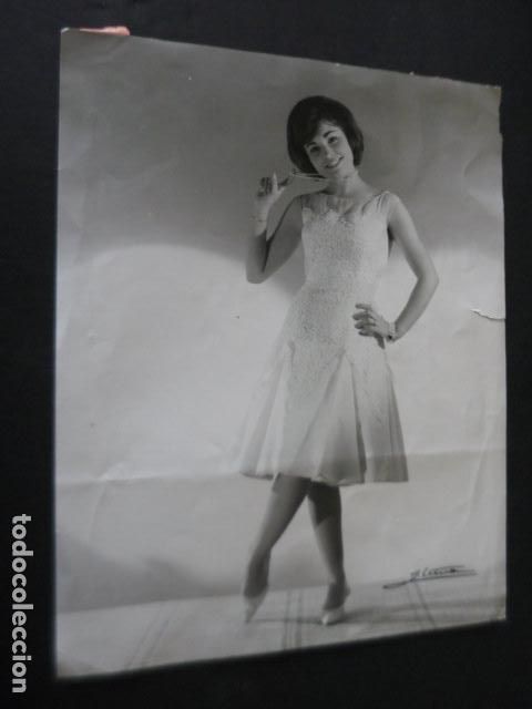 Fotos von Musikern: ROSALIA CANTANTE ANTIGUA FOTOGRAFIA ORIGINAL 21 X 26 CM