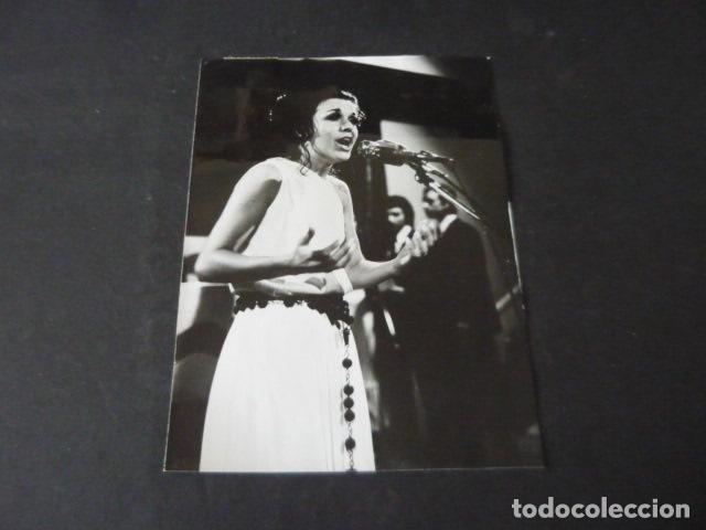 Fotos von Musikern: ROCIO CANTANTE ANTIGUA FOTOGRAFIA ORIGINAL 18 X 13 CM