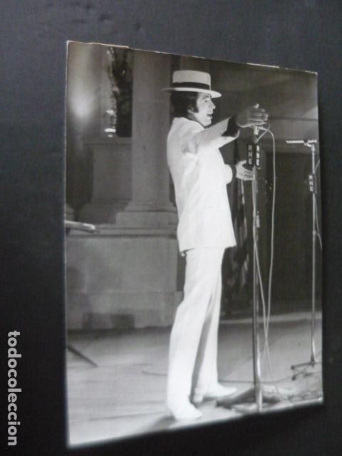 Photos of Singers: RAFA CANTANTE ANTIGUA FOTOGRAFIA ORIGINAL 18 X 24 CM