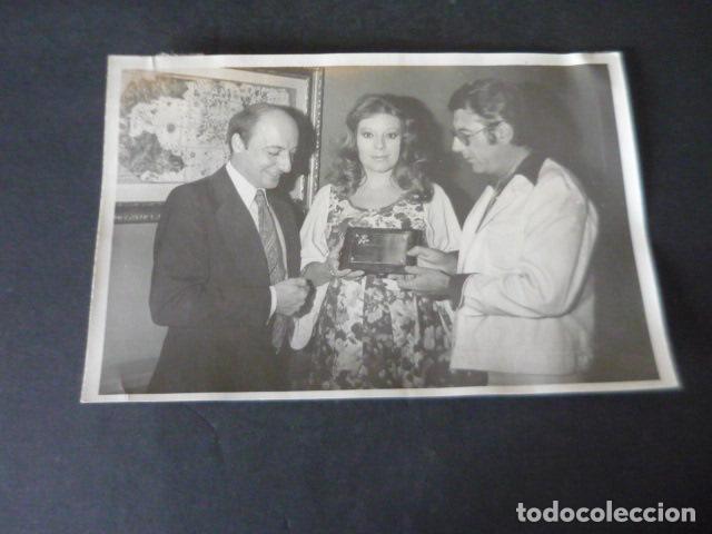 Foto di Cantanti: LUCIANA WOLF CANTANTE ANTIGUA FOTOGRAFIA ORIGINAL 18 X 12 CM