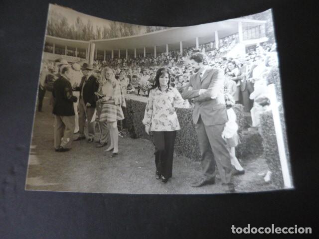 Photos of Singers: LUCIANA WOLF CANTANTE EN EL CLUB DE CAMPO MADRID ANTIGUA FOTOGRAFIA ORIGINAL 24 X 18 CM