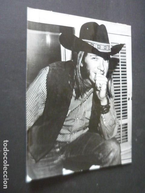 Photos of Singers: DOUG SHAM CANTANTE ANTIGUA FOTOGRAFIA ORIGINAL 18 X 24 CM