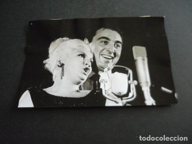 Photos of Singers: MARIA DURAN Y JUAN RIQUELME CANTANTES FOTOGRAFIA ORIGINAL 12 X 18 CM