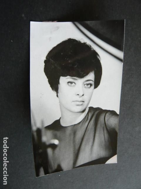 Photos de Chanteurs et Chanteuses: SIMONE DE OLIVEIRA CANTANTE ANTIGUA FOTOGRAFIA ORIGINAL 13 X 8,5 CM