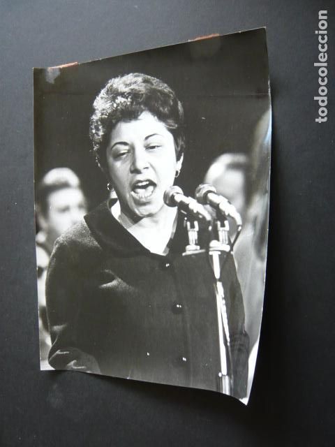 Fotos von Musikern: TIMI YURO CANTANTE ANTIGUA FOTOGRAFIA ORIGINAL 18 X 24 CM