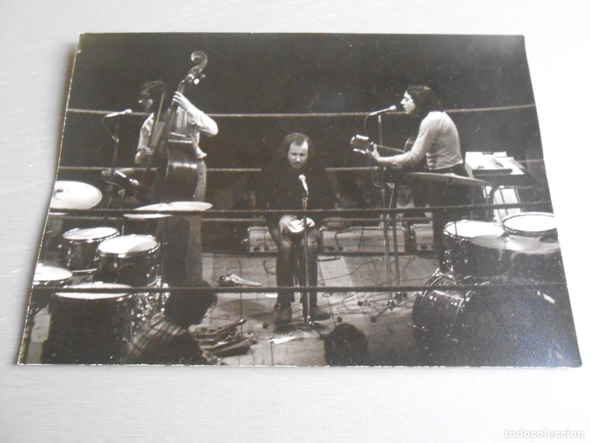 Fotos de Cantantes: FOTO de - DOS + UN - de 17,5 x 12,5 cms.