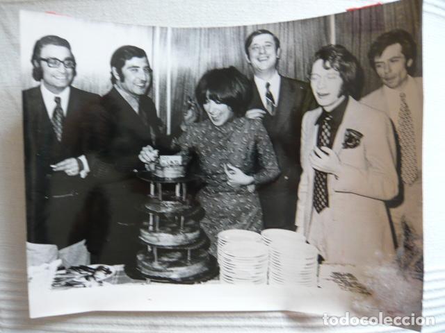 Photos of Singers: GUILLERMINA MOTTA CANTANTE CON LOS HERMANOS CALATRAVA ANTIGUA FOTOGRAFIA ORIGINAL 18 X 24 CM