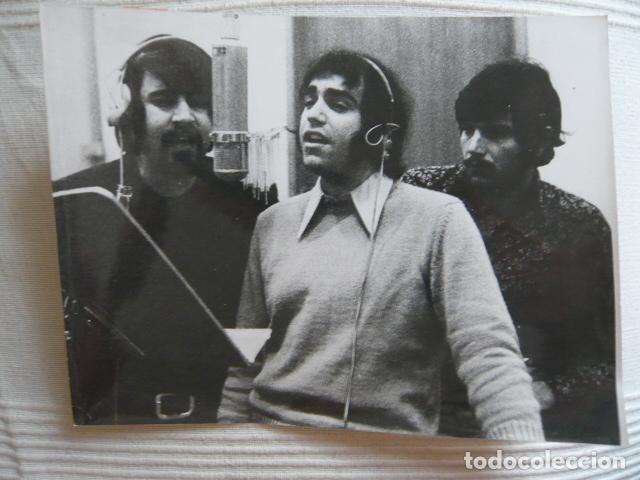 Photos de Chanteurs et Chanteuses: THE APHRODITE&acute;S CHILD CONJUNTO MUSICAL ANTIGUA FOTOGRAFIA ORIGINAL 18 X 24 CM