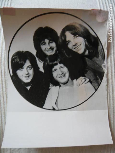 Photos of Singers: BADFINGER CONJUNTO MUSICAL ANTIGUA FOTOGRAFIA ORIGINAL 20 X 25 CM