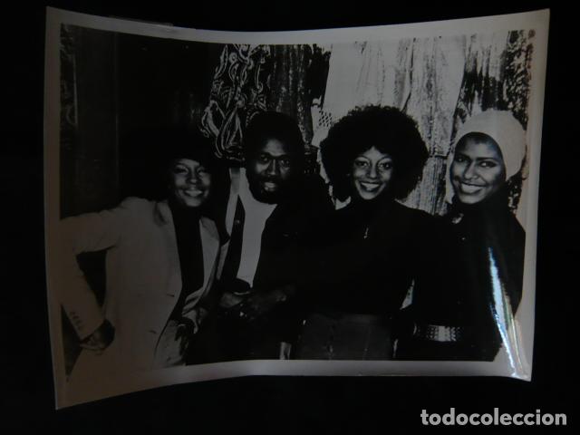 Photos of Singers: THE SUPREMES CONJUNTO MUSICAL ANTIGUA FOTOGRAFIA ORIGINAL 18 X 13 CM