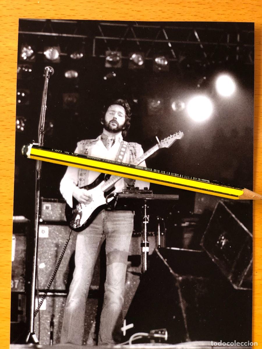 Fotos de Cantantes: Eric Clapton. Foto 17x13. by Flowers, con sello. Badalona 77.