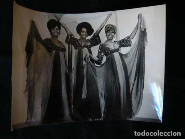 Fotos de Cantantes: DIANA ROSS AND THE SUPREMES CONJUNTO MUSICAL ANTIGUA FOTOGRAFIA ORIGINAL 18 X 13 CM